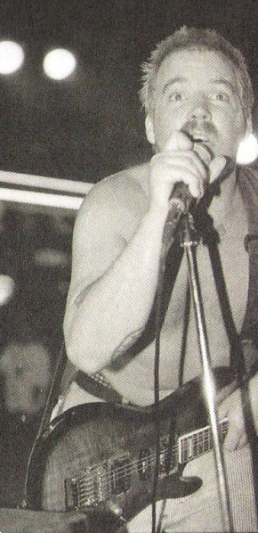 File:Brad Mic.jpg